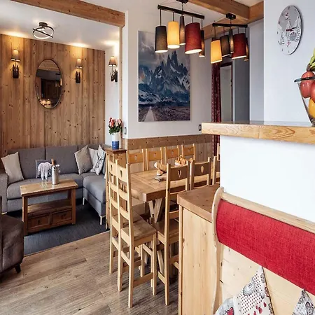 Cozy Chalet With Sauna Use